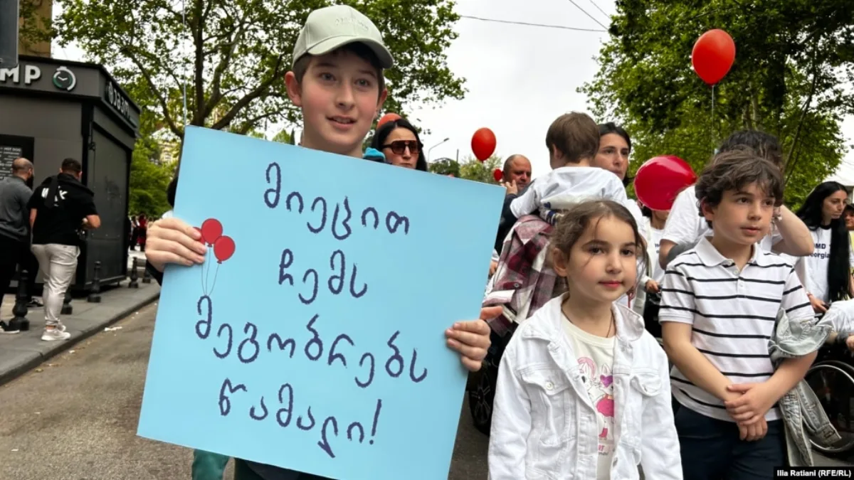 190 ექიმი ხელისუფლებას მიმართავს — დიუშენის მქონე ბავშვებს მედიკამენტები სჭირდებათ