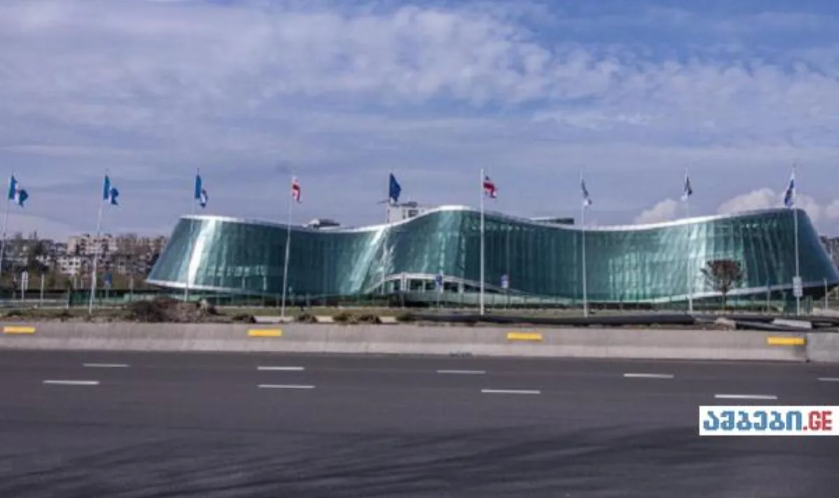 შსს მოქალაქეებს აფრთხილებს: სასწრაფო პოლიციის სახელით ყალბი SMS-ები ვრცელდება