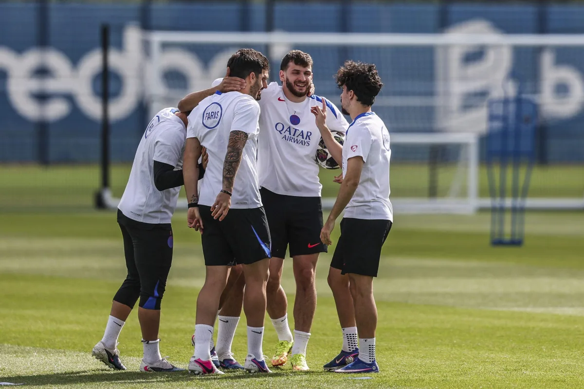 L'Équipe-მ კვარაცხელია მსოფლიოში საუკეთესო მარცხენა გარემარბად დაასახელა