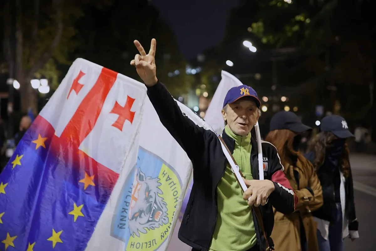 პროტესტანტ ზურაბ მენთეშაშვილს გზის განმეორებითი გადაკეტვისთვის ცხრა თვით პატიმრობა შეეფარდა