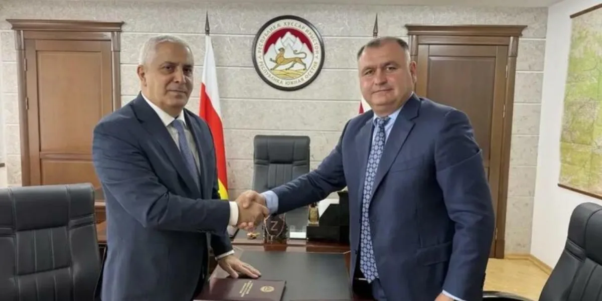 ოკუპირებული ცხინვალის დე ფაქტო პრემიერი გადადგა — გაგლოევმა კამბოლოვი წარადგინა