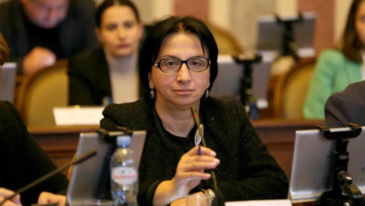 ბერაძე: ოპოზიციას ერთმანეთის ლანძღვის ნაცვლად ფანჩატურში შეჯდომა და ფიქრი სჯობს