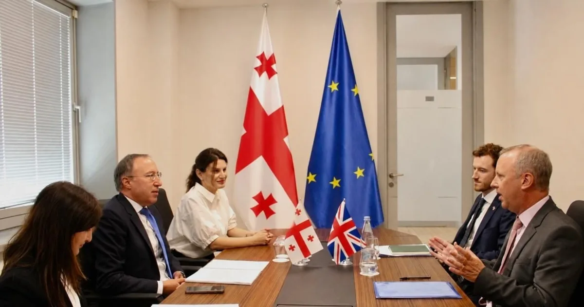 ბრიტანეთის ელჩი საგარეო საქმეთა სამინისტროში დაიბარეს