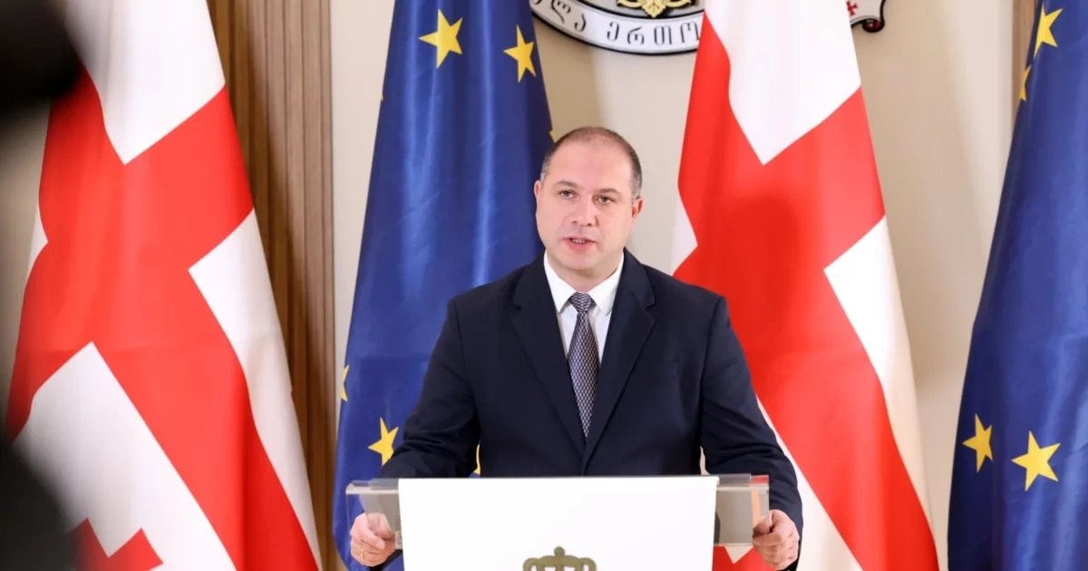 ეროვნული სიმბოლოები სახელმძღვანელოებზე - კერძო და საჯარო სკოლებს ერთი და იგივე წიგნები ექნებათ - განათლების მინისტრი