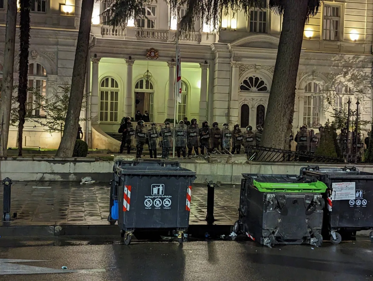 4 ოქტომბრის არეულობის საქმეზე კიდევ ოთხ პირს რამდენიმეწლიანი პატიმრობა შეეფარდა, თორმეტს სასჯელის ვადა შეუმცირდა, ერთი კი დაჯარიმდა