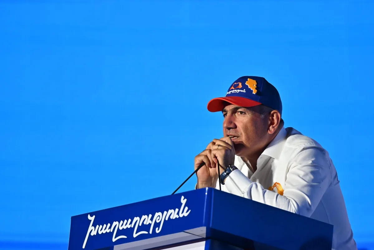 ქართველი პოლიტიკოსები ნიკოლ ფაშინიანს არჩევნებში გამარჯვებას ულოცავენ, სომხეთის პრემიერი კი თბილისსა და დასავლეთს შორის შერიგებაზე საუბრობს