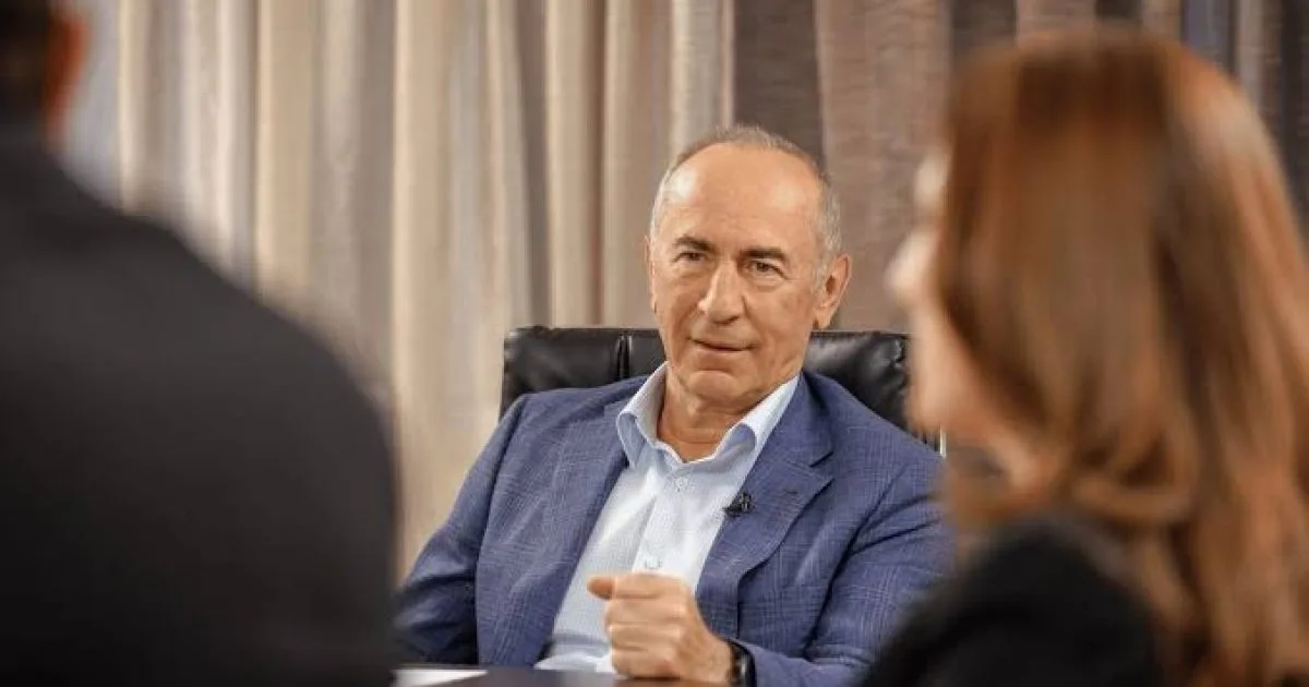 სომხეთის ცენტრალურმა საარჩევნო კომისიამ ყოფილ პრეზიდენტ რობერტ ქოჩარიანს იმუნიტეტი მოუხსნა