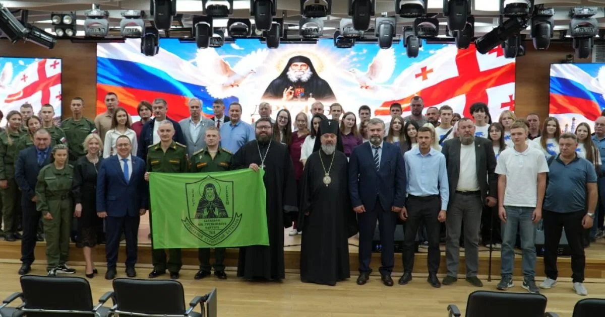 რუსეთის მხარეს მამა გაბრიელის სახელობის ქვედანაყოფი იბრძვის, მას ბესიკ დანელია ეხმარება