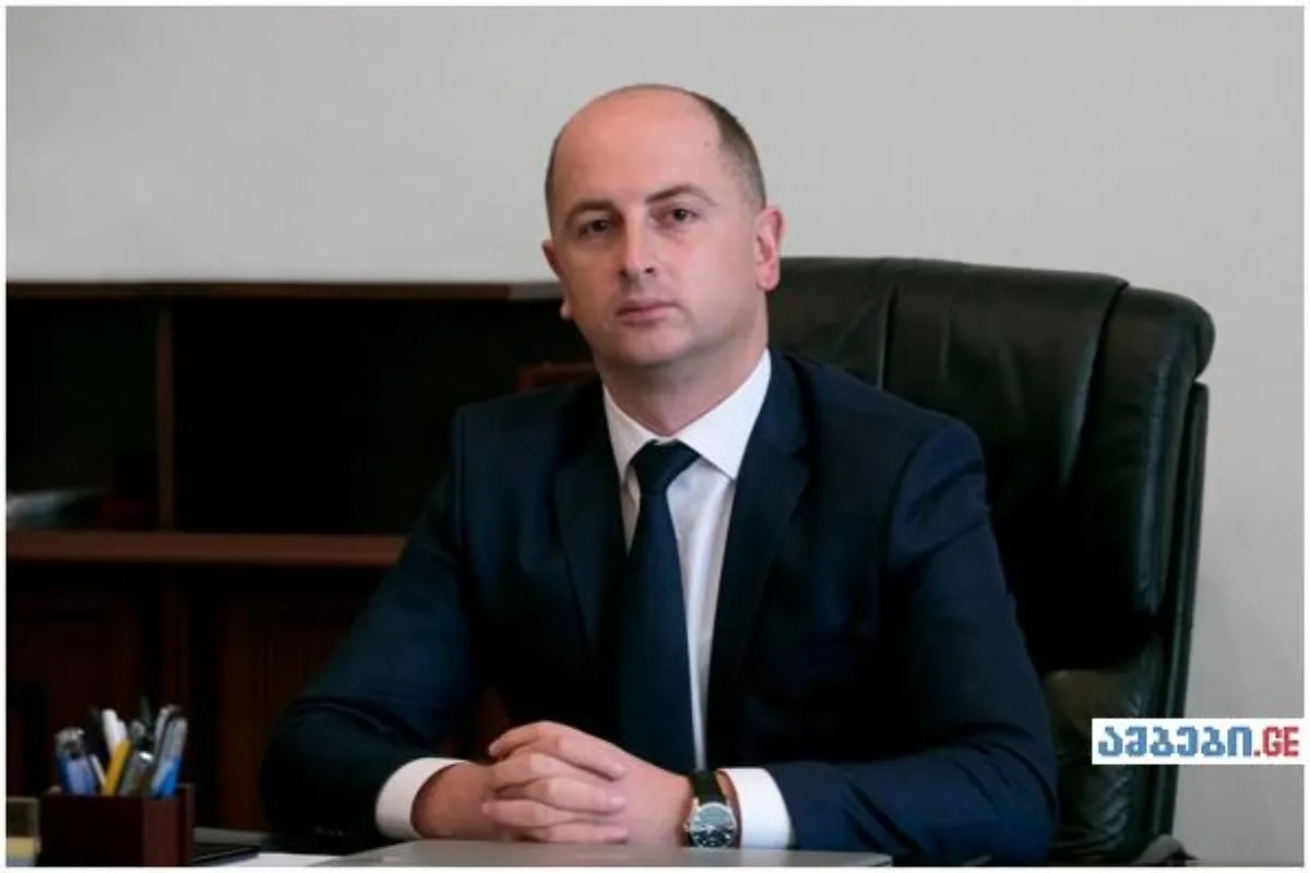 საგანგებო ბრიფინგი სუს-ში: ძებნა გამოცხადდა რკინიგზის ყოფილ გენერალურ დირექტორზე, პასუხისგებაში მისცეს კიდევ 7 ადამიანი - რა ხდება ცნობილი?